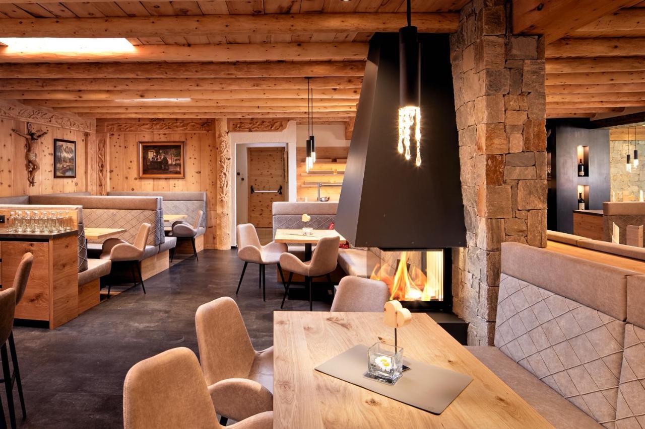 Anigglhof Hotel Malles Venosta Bagian luar foto