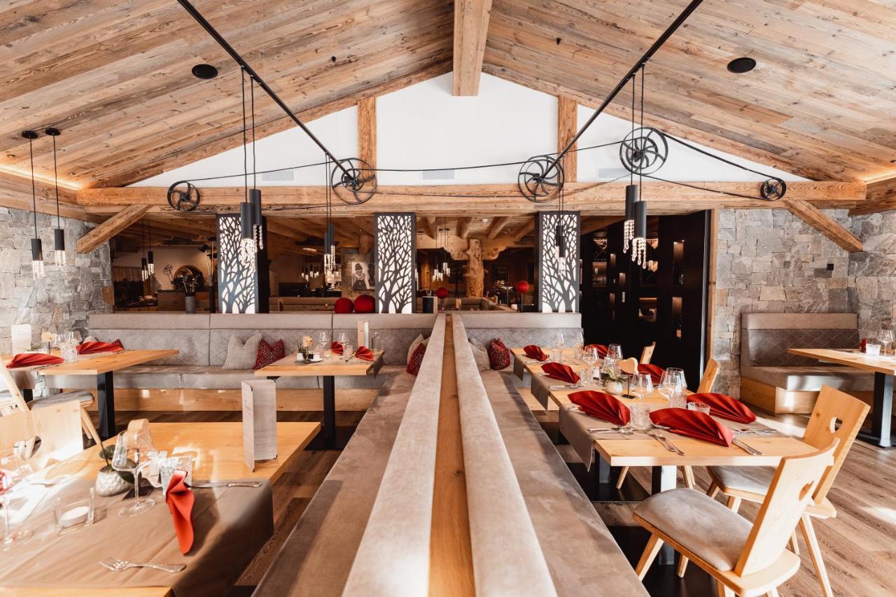 Anigglhof Hotel Malles Venosta Bagian luar foto