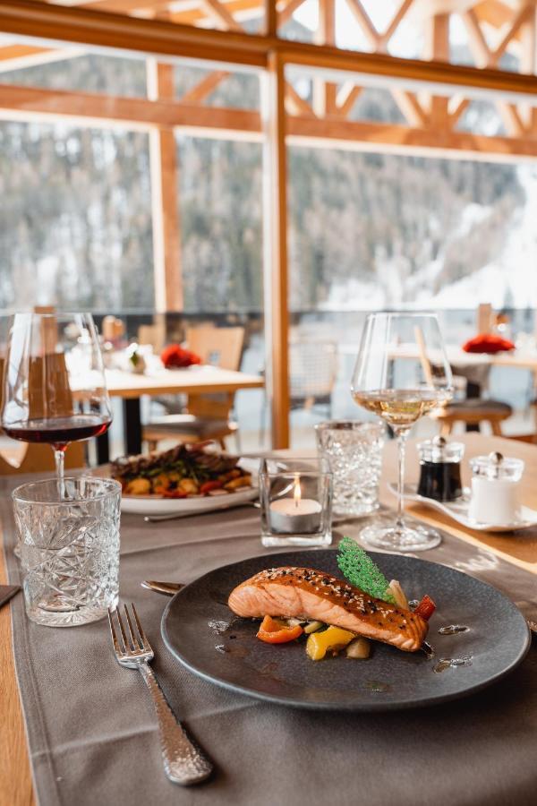 Anigglhof Hotel Malles Venosta Bagian luar foto