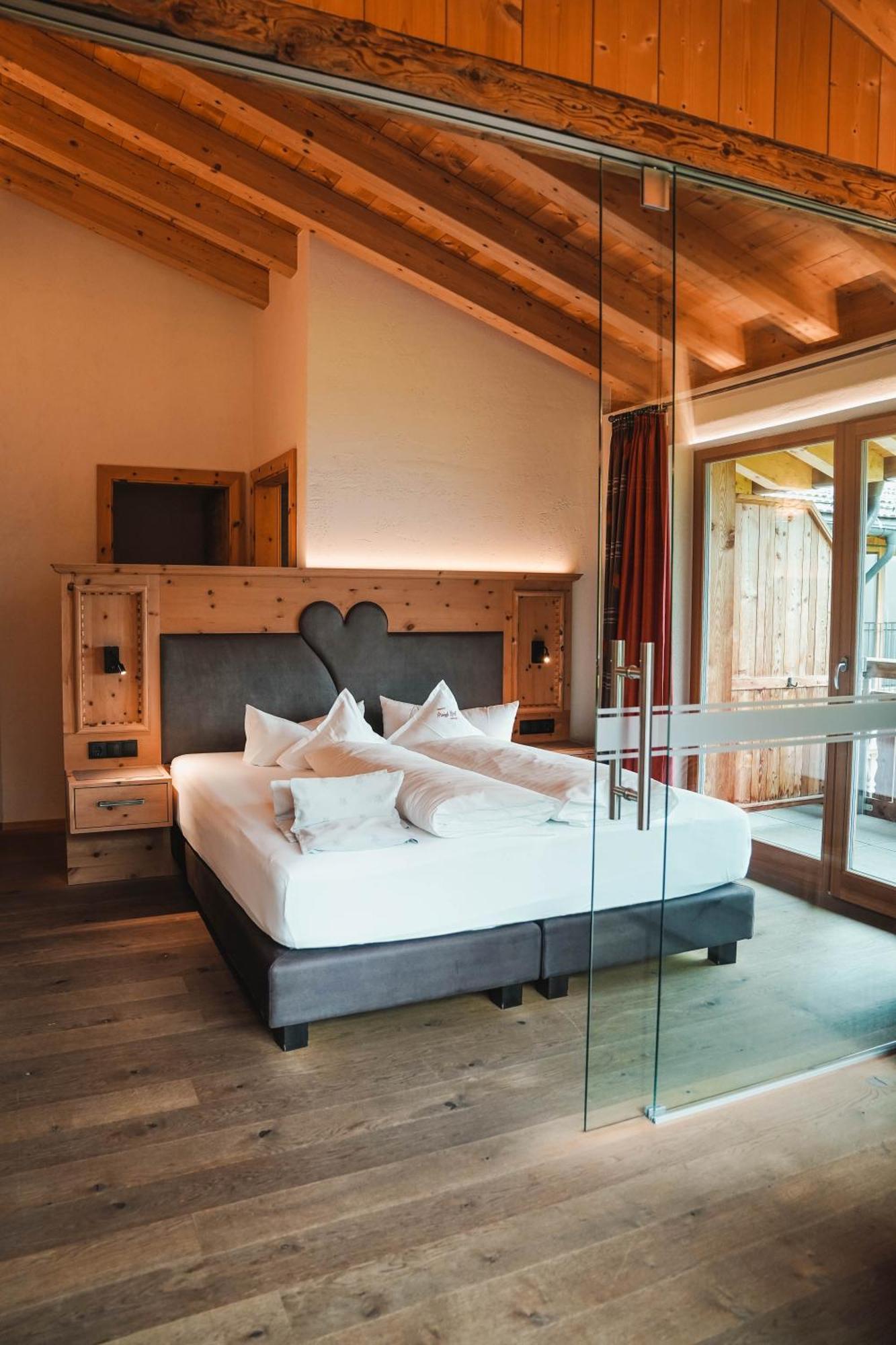 Anigglhof Hotel Malles Venosta Bagian luar foto