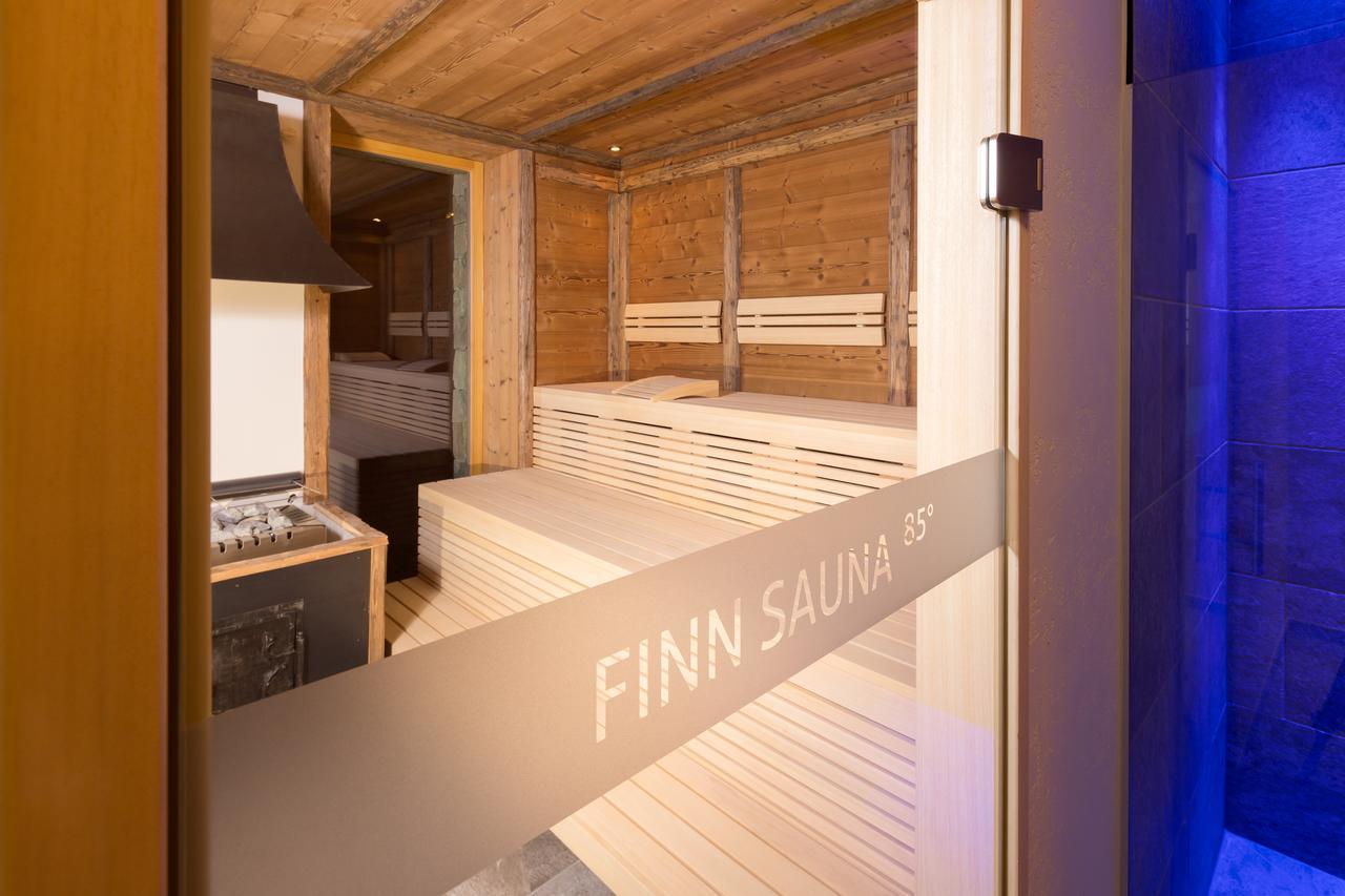 Anigglhof Hotel Malles Venosta Bagian luar foto